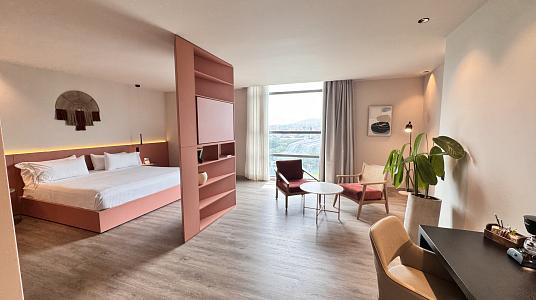 Superior Junior Suite Essence