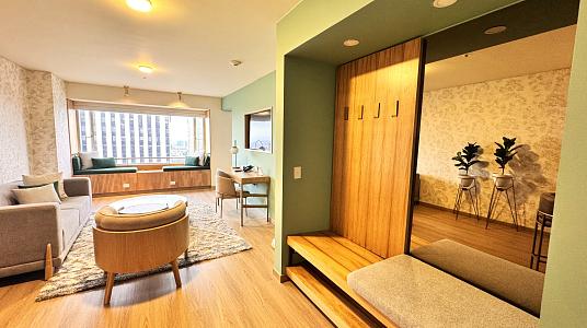 BUSINESS SUITE EXECUTIVE