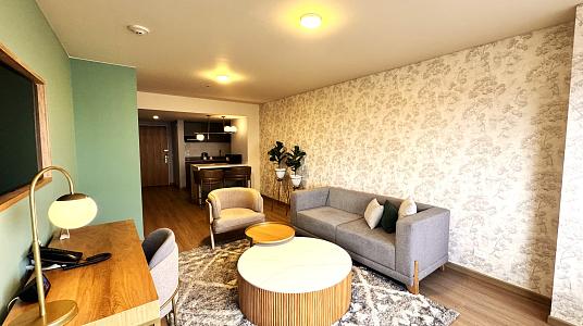 BUSINESS SUITE EXECUTIVE