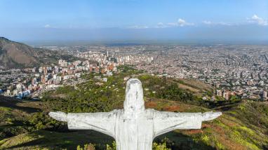 Cali¡Descubre la sucursal del cielo!