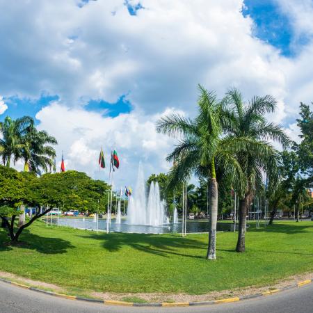 Parque Panamericano o Parque de las Banderas